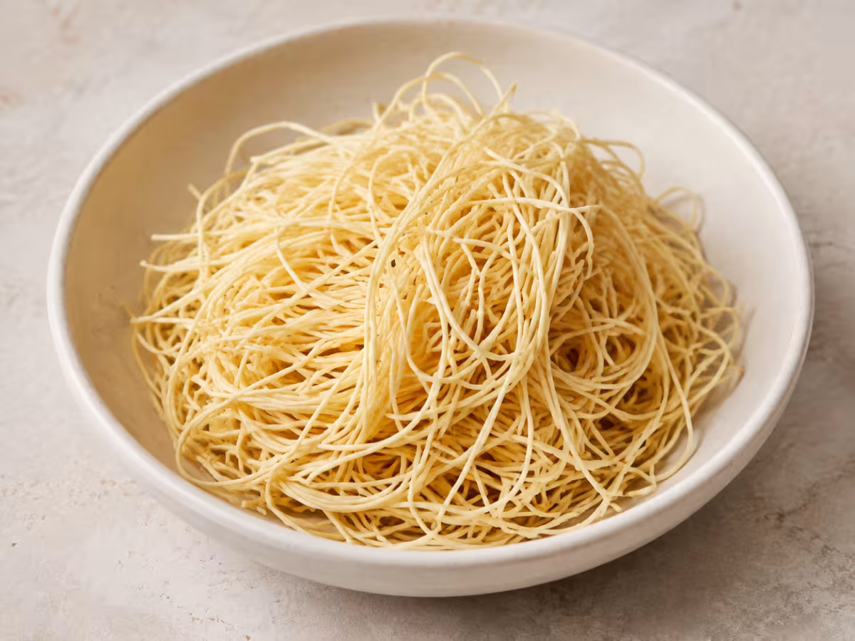 Fine dried pasta for soups, fideu&agrave; and quick-cooking dishes.