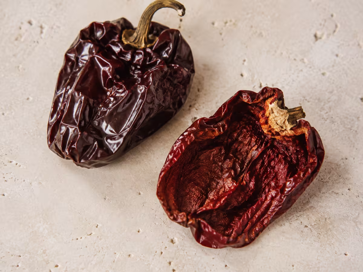 Pimiento rojo seco de pulpa dulce e intensa, habitual en guisos espa&ntilde;oles.