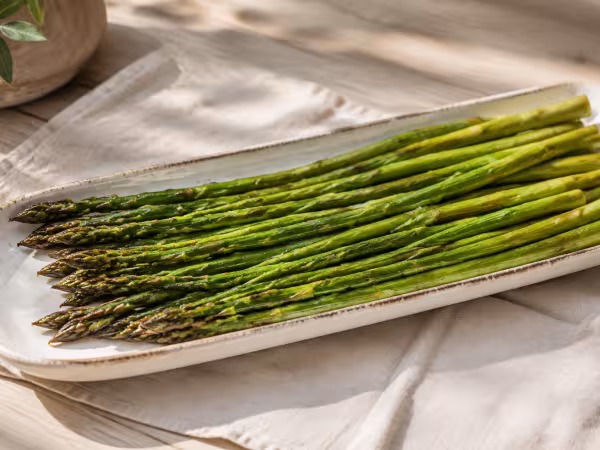 Esp&aacute;rragos verdes en freidora de aire con presentaci&oacute;n casera y natural