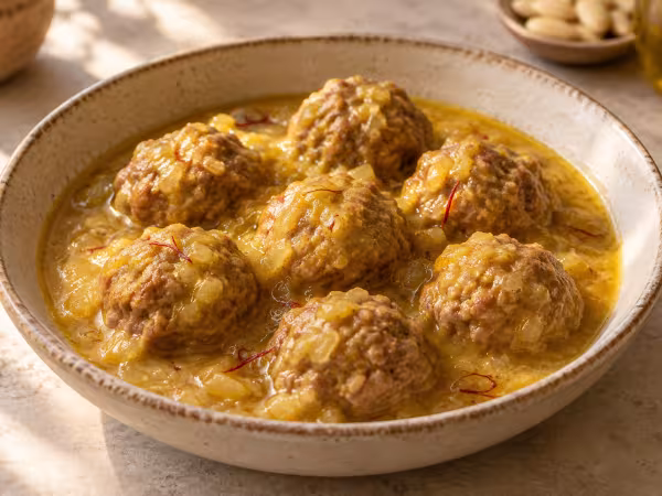 Beef meatballs with almond sauce in the Thermomix, finished dish