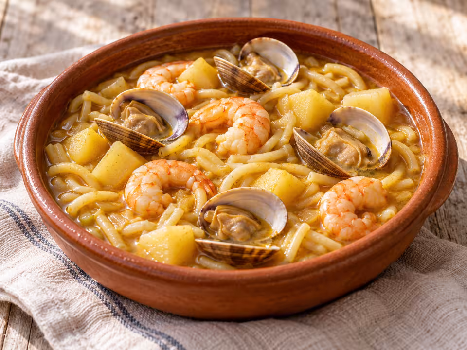 Noodles with clams and prawns in the Thermomix, finished dish