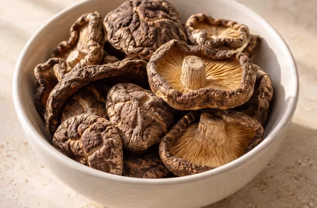 Setas shiitake secas