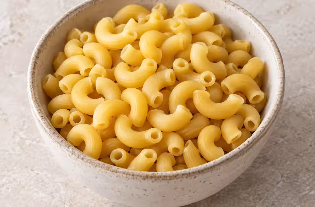 Coditos de pasta, detalle del ingrediente