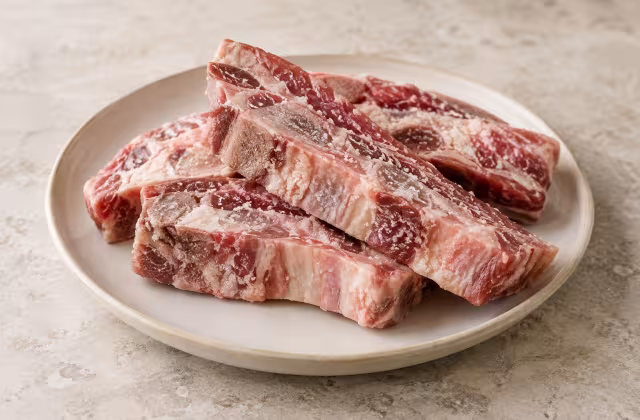 Costilla de cerdo salada para cocinar