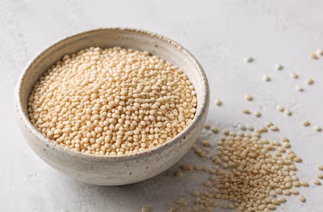 Semilla pequeña de sabor tostado y gran intensidad aromática.